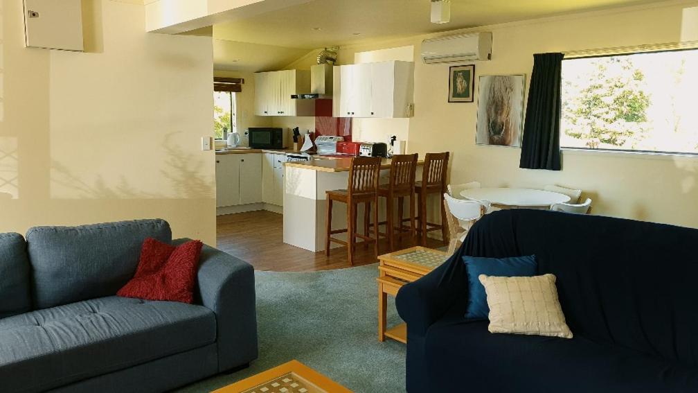 Country Cottage Rotorua Luaran gambar